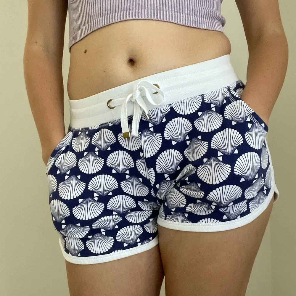 Macbeth Collection Shell Pattern Shorts - Picture 5 of 9